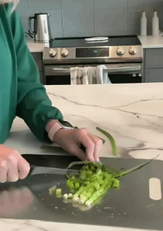 Katori Cutting Board user 1